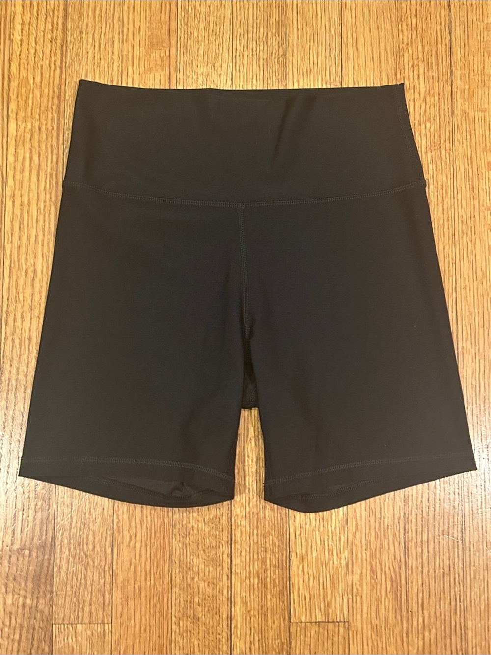 Old Navy Black High-Rise Bike Shorts Size Medium